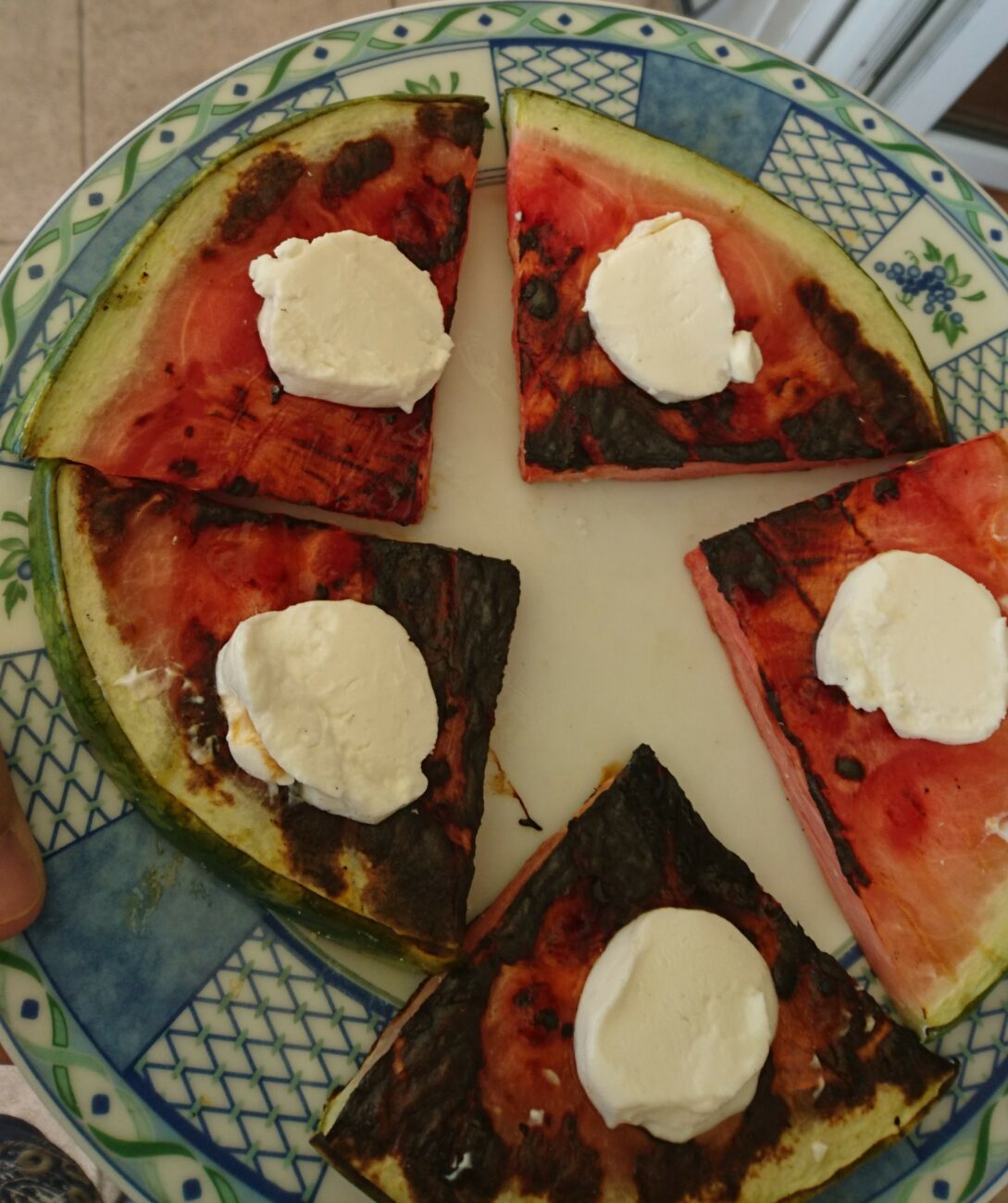 Grill-Dessert: Wassermelone mit Ziegenfrischkäse